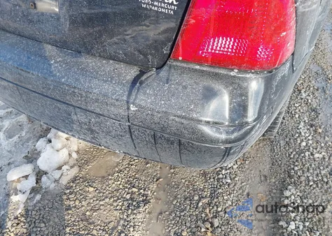 2005 Ford Focus Zx4 из США, поврежденный, VIN 1FAFP34N55W301936